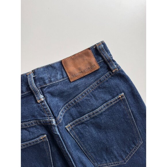 Aritzia DENIM FORUM Joni High Rise Loose 29L Dark Straight Leg Jeans, Size 24 - Picture 6 of 13